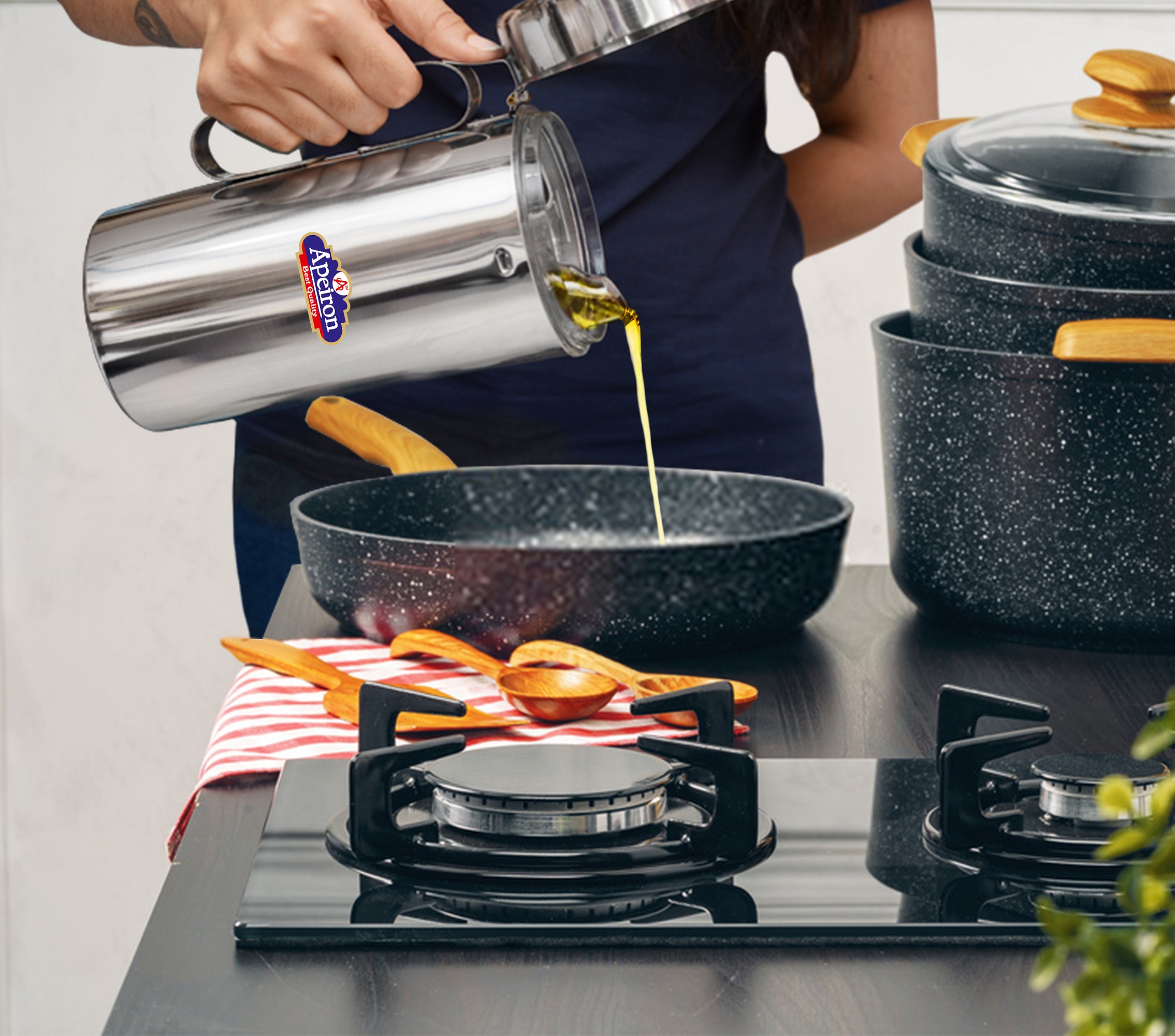 Apeiron Stainless Steel Oil Can Dispenser with Handle 1000 ML Pack Of 1 - Image 3